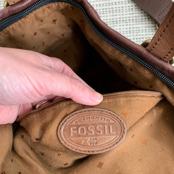 Fossil Brown Leather Crossbody Bag - Picture 5 of 8